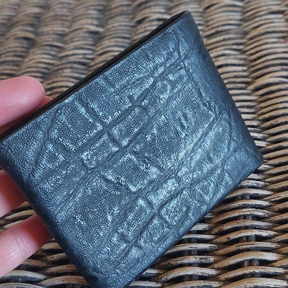 Vintage Meeker Elephant Cowhide Wallet - Picture 2 of 16